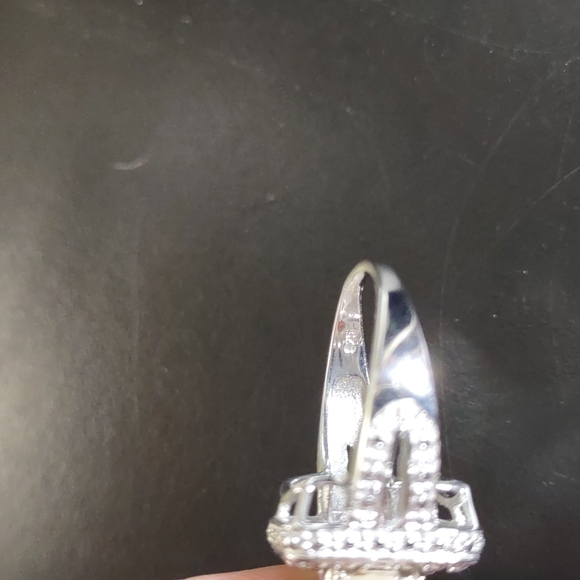 1.21 ct. Lemon Quartz Sterling Silver Ring - Picture 8 of 8